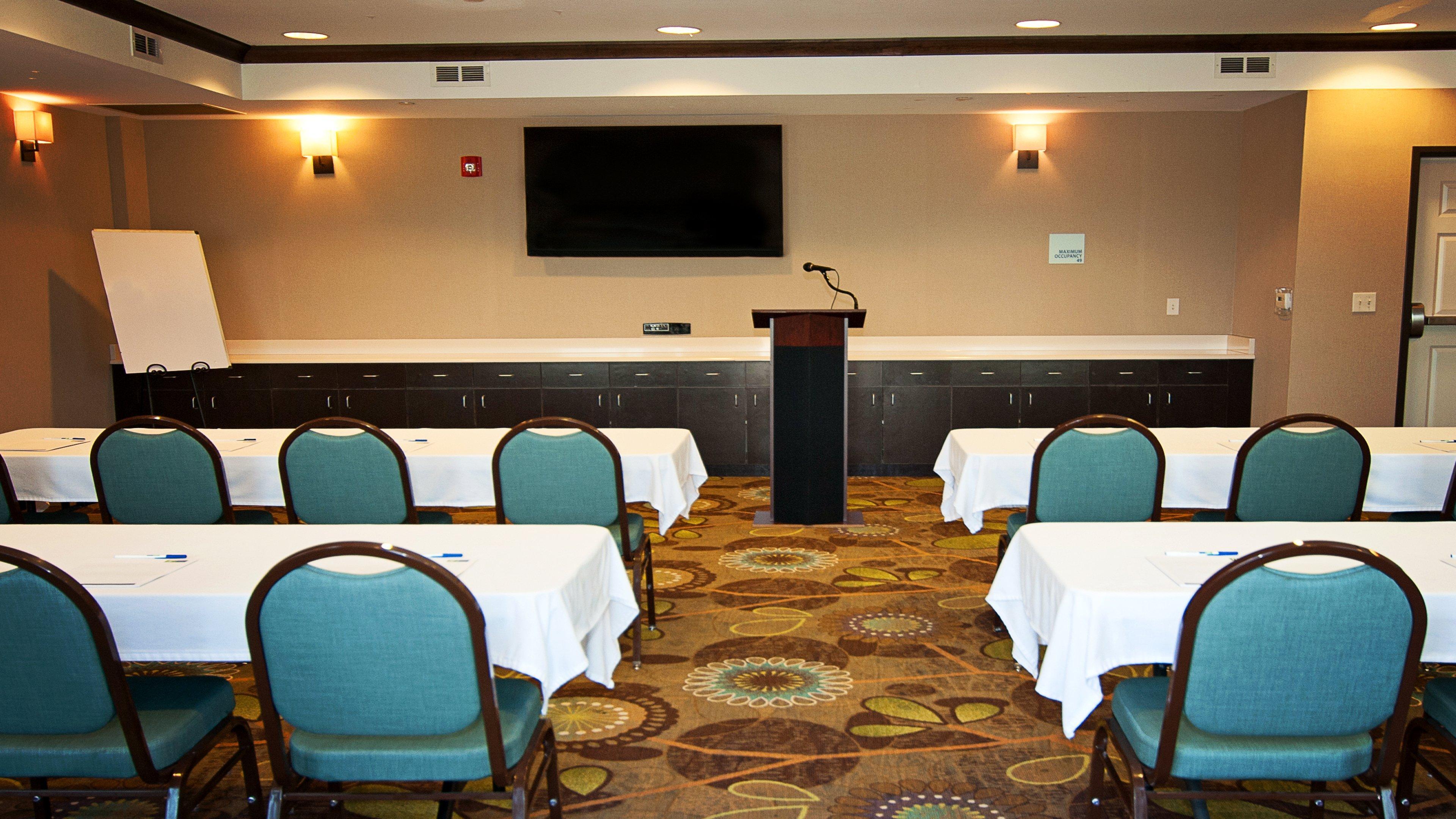 Hotel Express & Northeast By Ihg Wichita
